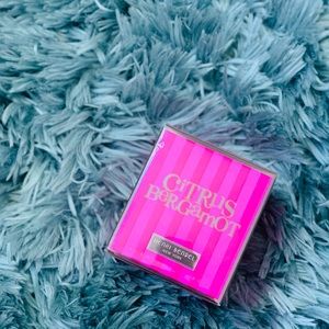 Henri Bendel Citrus Bergamot Scented Candle 🌸